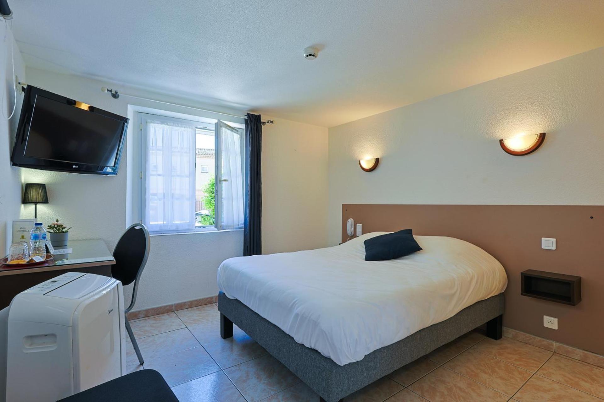 Hotel Logis L'esterella