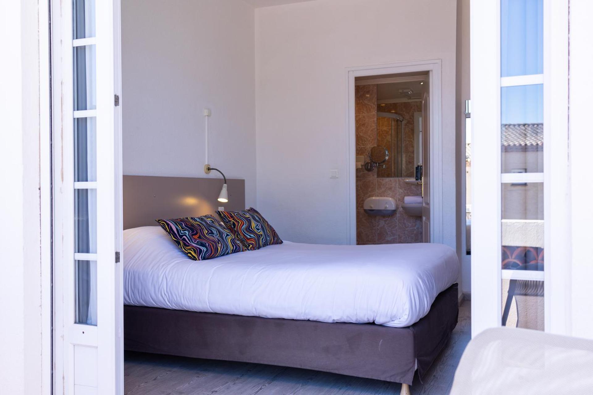 Logis L'esterella Hotel 3*