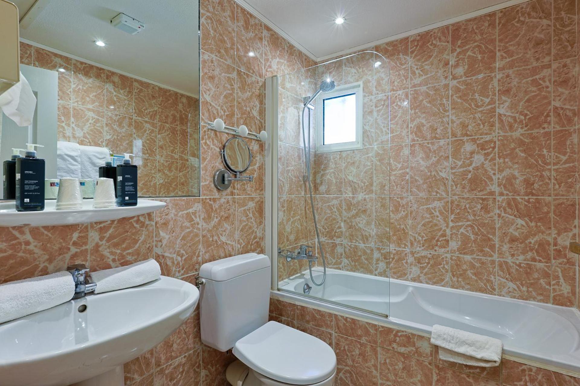 Hotel Logis L'esterella 3*