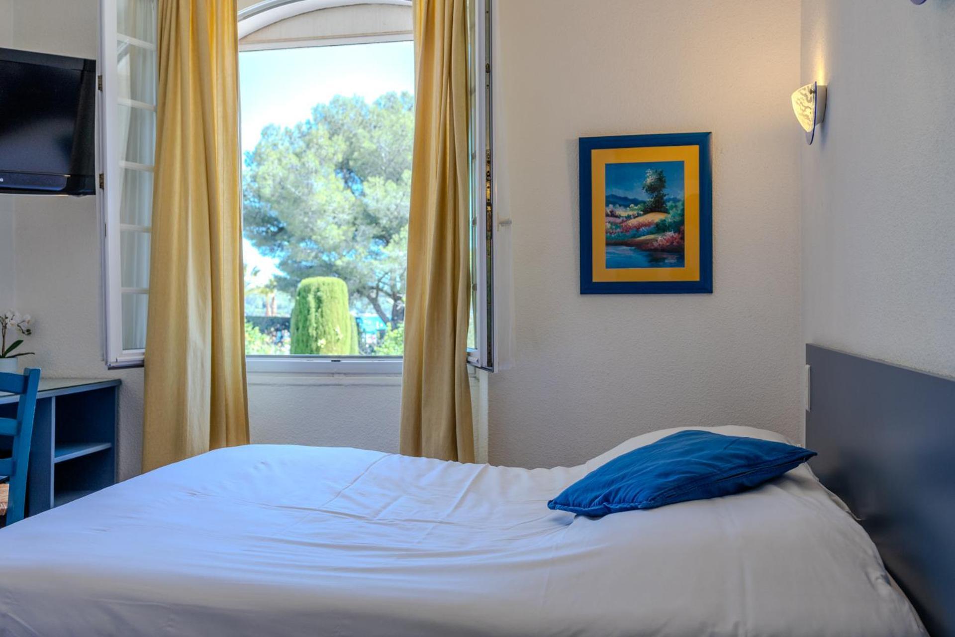 Hotel Logis L'esterella 3*