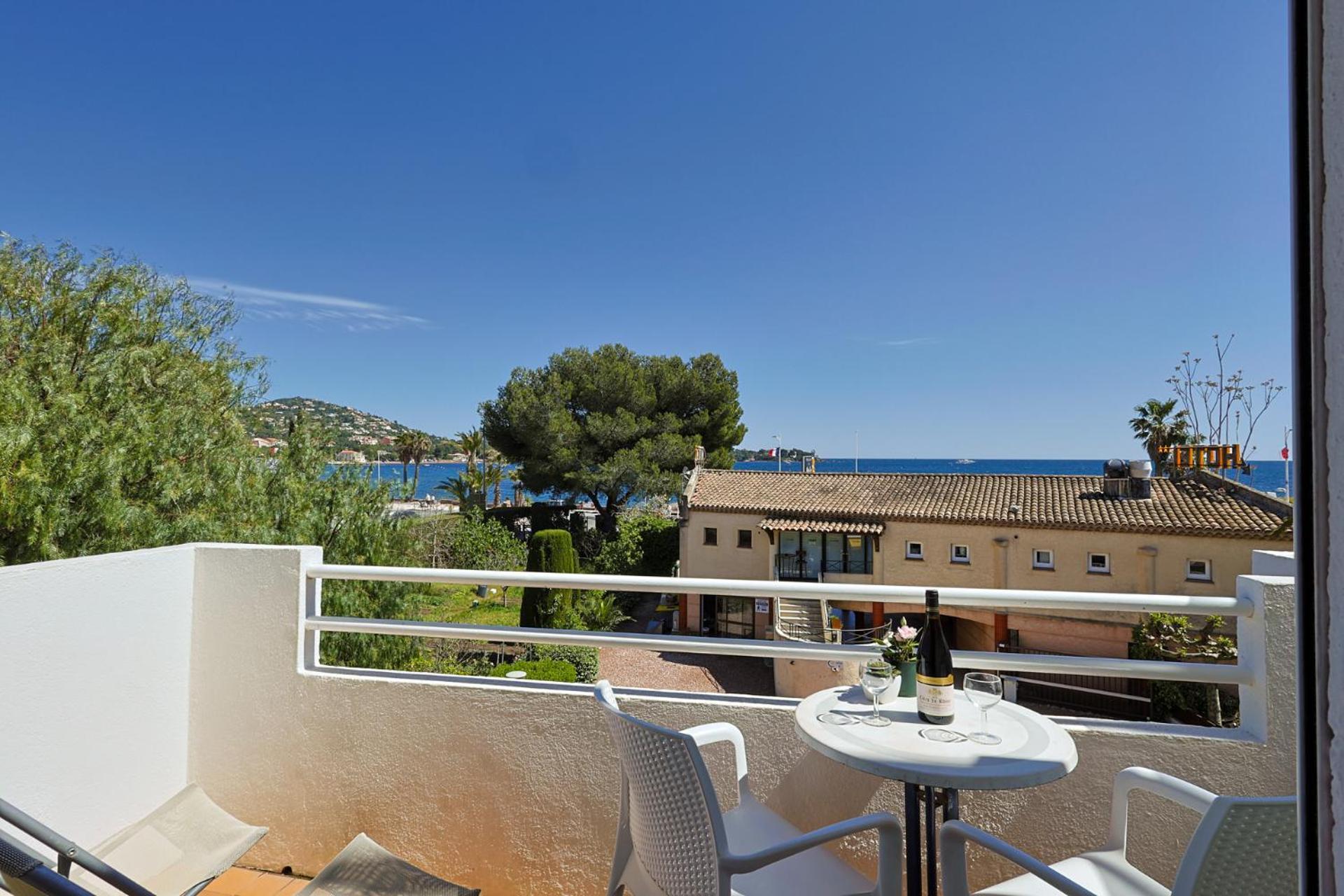 Hotel Logis L'esterella 3*