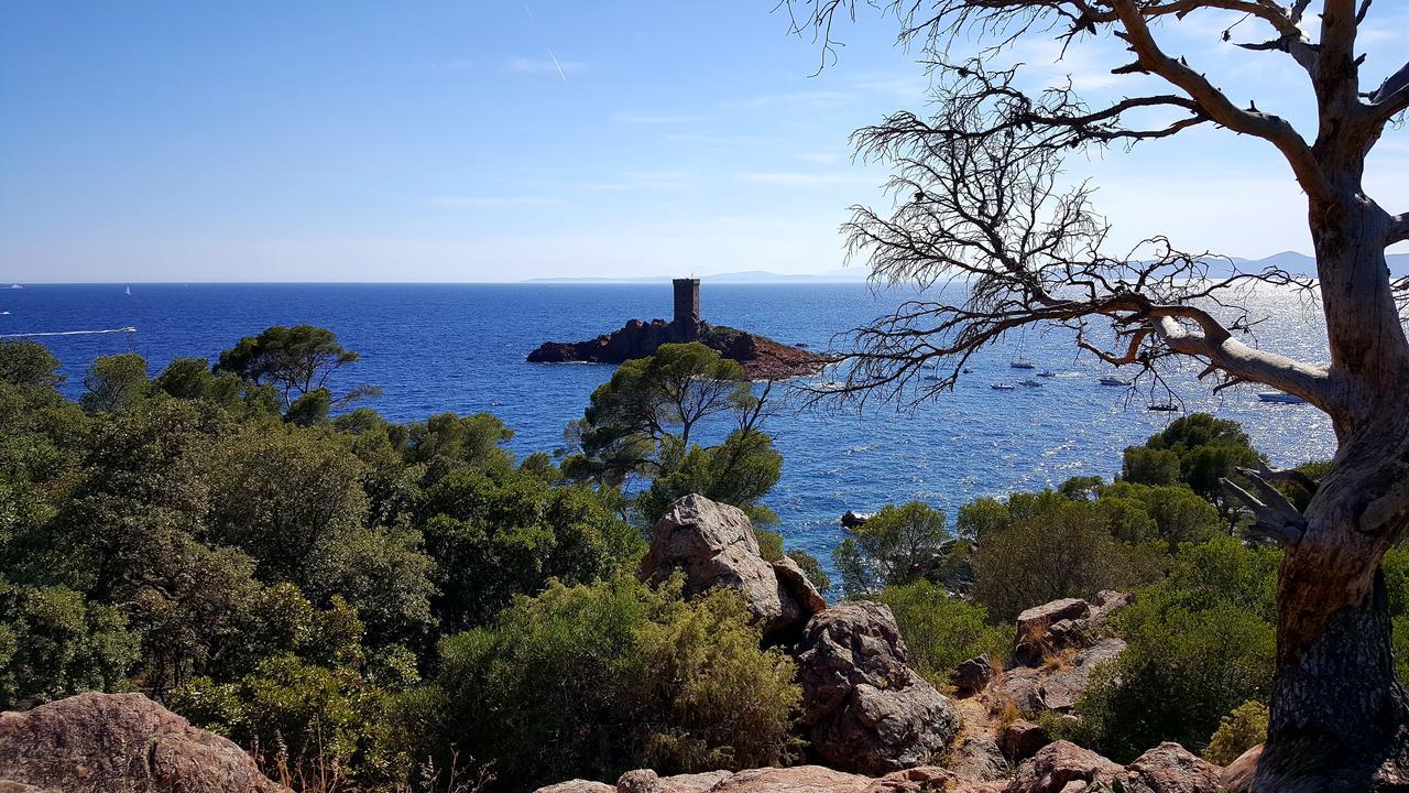 Logis L'esterella 3* Saint-Raphael (Var)
